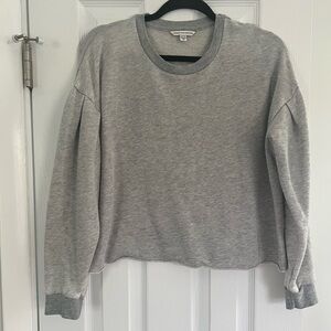 American Eagle grey cropped long sleeve shirt